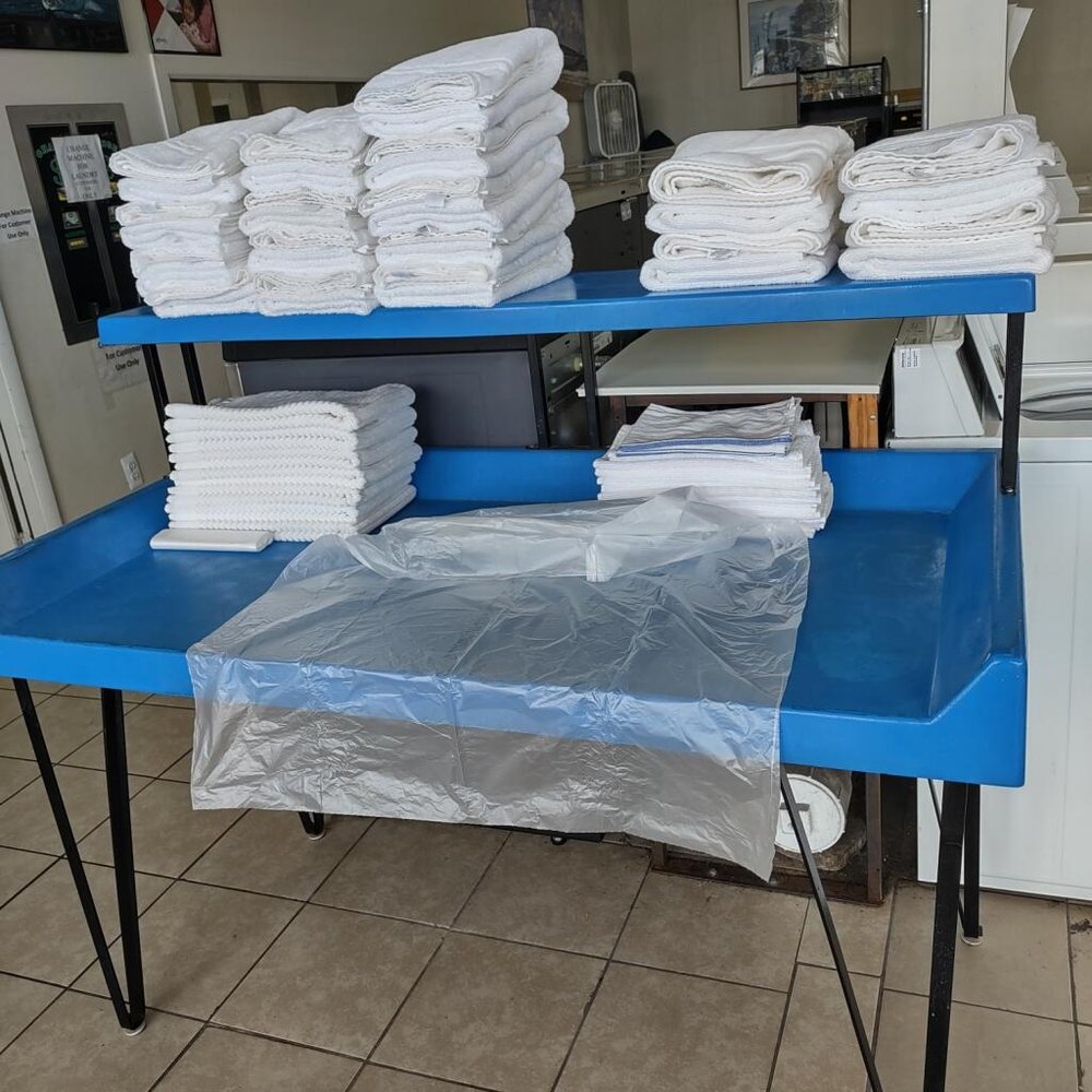 ONE STOP LAUNDROMAT Updated September 2024 Request a Quote 21574 Dequindre Rd, Warren