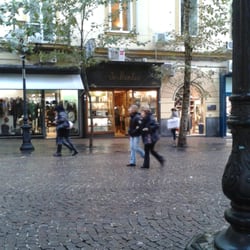 De Santis