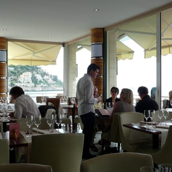 La Réserve - La Reserve 'Bistro' with a lovely view of the Baie des Anges and Nice port - French Near Me - Nice, 06