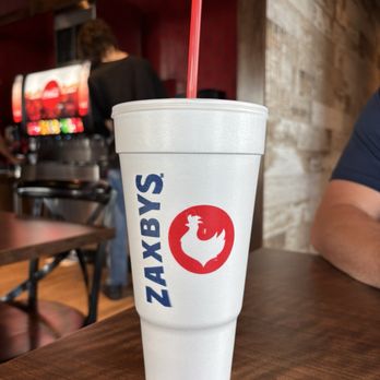 Zaxbys - Large drink - Chicken Wings Near Me - Las Vegas, Nevada