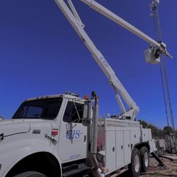 Cochise Internet Services - CIS Wireless Broadband does not require you to load any software to get the service. CIS technicians will set up and configure the hardware.