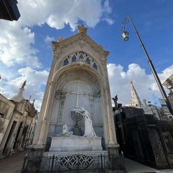 Cementerio de la Recoleta - Landmarks & Historical Buildings Near Me - Buenos Aires, C Cementerio de la Recoleta - Landmarks & Historical Buildings Near Me - Buenos Aires, C