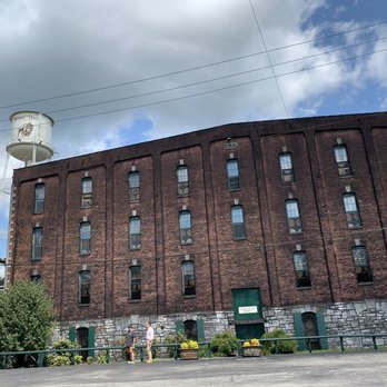 Buffalo Trace Distillery - Distilleries Near Me - Frankfort, Kentucky