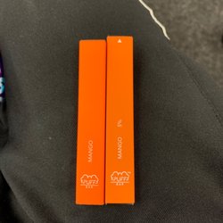 Cheaper Cigarettes - Cheaper cig puffbar (left) vs real one (right)