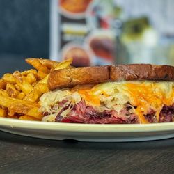 Shelby Cafe - Reuben & Fries