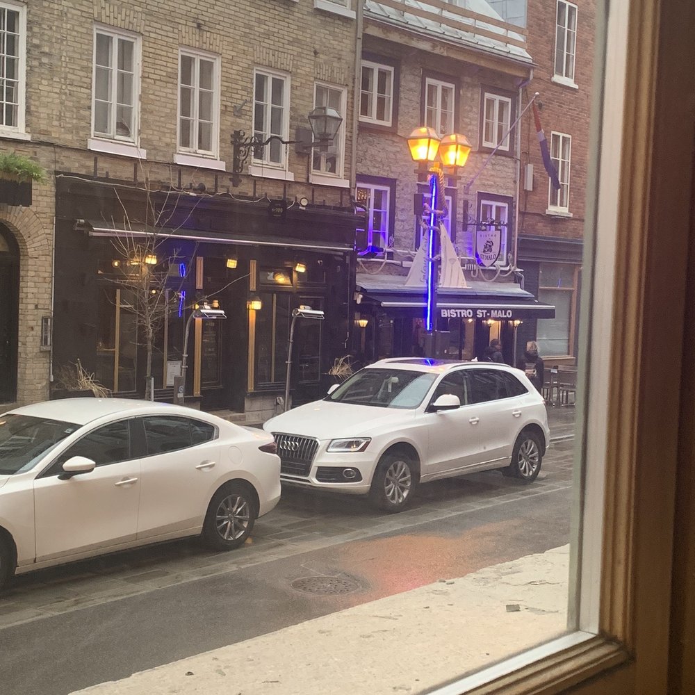 Bistro St-Malo - View of restaurant from hotel - Bistros Near Me - Quebec City, Quebec Bistro St-Malo - View of restaurant from hotel - Bistros Near Me - Quebec City, Quebec