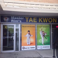 Master Rim's Taekwondo - Master Rim's storefront Airdrie location
