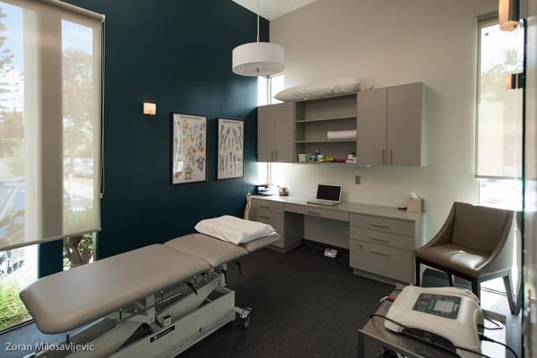 Elevate Physical Therapy & Fitness by null