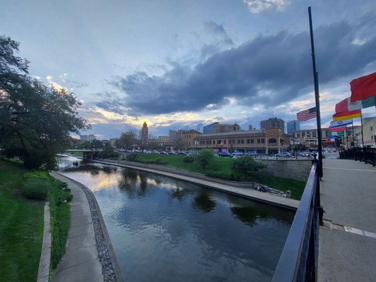 Country Club Plaza by null