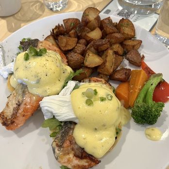 Breakfast Table - Salmon eggs benedict with potatoes flavored SO WELL! - Breakfast & Brunch Near Me - Richmond, British Columbia Breakfast Table - Salmon eggs benedict with potatoes flavored SO WELL! - Breakfast & Brunch Near Me - Richmond, British Columbia