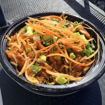 Tid Din - Rice Bowl with Noodles & Chicken - Thai Near Me - San Diego, California