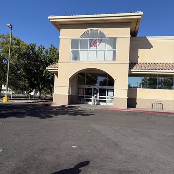 Walgreens - Entrance - Drugstores Near Me - West Sacramento, California Walgreens - Entrance - Drugstores Near Me - West Sacramento, California