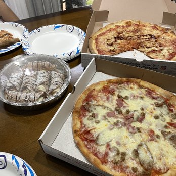Grandmas NY Pizza - Meat-lovers pizza, BBQ Chicken pizza and 6 Cannolis - Pizza Near Me - Dawsonville, Georgia Grandmas NY Pizza - Meat-lovers pizza, BBQ Chicken pizza and 6 Cannolis - Pizza Near Me - Dawsonville, Georgia