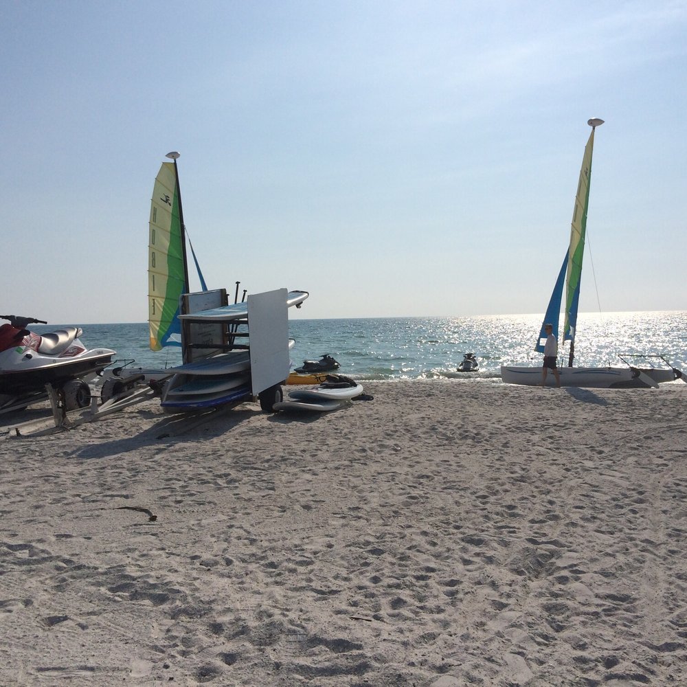 Tradewinds Resort - Beach with rentals - wave runners, skifs, paddle boards - Resorts Near Me - Bradenton Beach, Florida Tradewinds Resort - Beach with rentals - wave runners, skifs, paddle boards - Resorts Near Me - Bradenton Beach, Florida