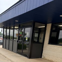 Westminster Family Drug - Entrance
