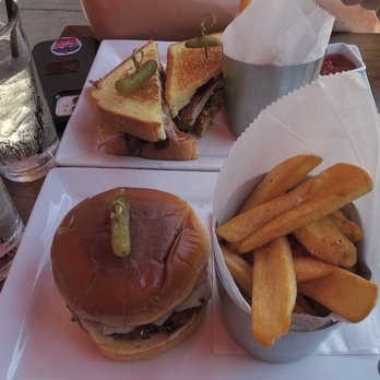 The Kerryman - Irish cheeseburger - Irish Near Me - Chicago, Illinois The Kerryman - Irish cheeseburger - Irish Near Me - Chicago, Illinois