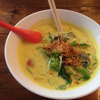 Toss Noodle Bar - Hokkien Laksa Soup with Beef - Asian Fusion Near Me - Berkeley, California Toss Noodle Bar - Hokkien Laksa Soup with Beef - Asian Fusion Near Me - Berkeley, California