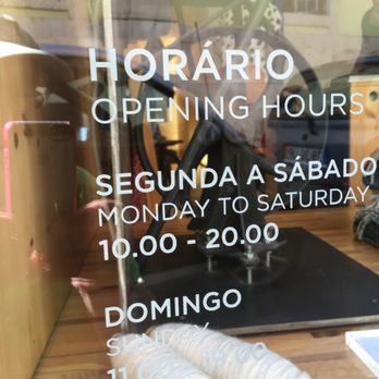Loja da Burel - Women's Clothing Near Me - Lisbon, 11