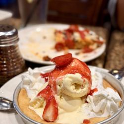 BJ's Restaurant & Brewhouse - Strawberry Shortcake Pizookie