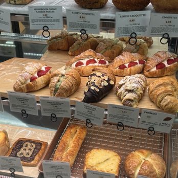 Tous Les Jours - Bakeries Near Me - Portland, Oregon Tous Les Jours - Bakeries Near Me - Portland, Oregon