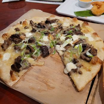 Hawkeye Bar & Grill - Mushroom pizza - American Near Me - Cooperstown, New York