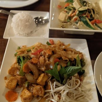 Aroy-D The Thai Elephant - Thai Near Me - Verona, New Jersey