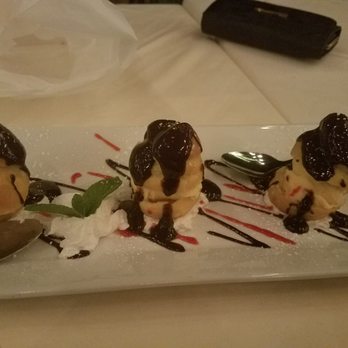 Mimi' & Coco' Bistro - Cream puffs - Cocktail Bars Near Me - Henderson, Nevada Mimi' & Coco' Bistro - Cream puffs - Cocktail Bars Near Me - Henderson, Nevada