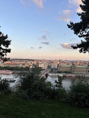 Letenský zámeček a zahrádky na Letné by null