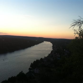 Mount Bonnell - Hiking Near Me - Austin, Texas