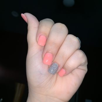Le Petit Nail salon - Nail Salons Near Me - San Antonio, Texas
