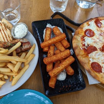 The Oasis Cafe - Cafes Near Me - Flushing, New York