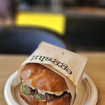 Eggslut - Beggar with scrambled egg at avocado. They forgot the caramelized, onions and pickles. - Breakfast & Brunch Near Me - Atlanta, Georgia Eggslut - Beggar with scrambled egg at avocado. They forgot the caramelized, onions and pickles. - Breakfast & Brunch Near Me - Atlanta, Georgia
