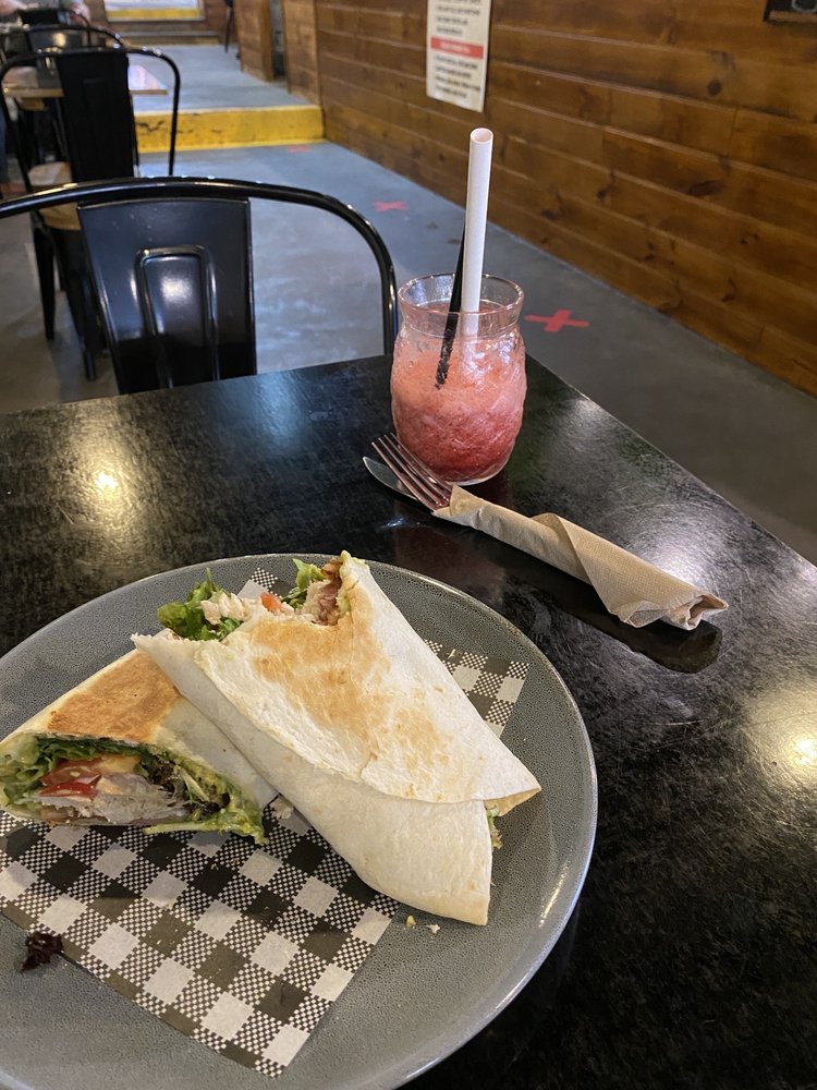 GRINDERS ESPRESSO BAR & FLOWERS Updated September 2024 16 Photos 86 Vincent St, Cessnock