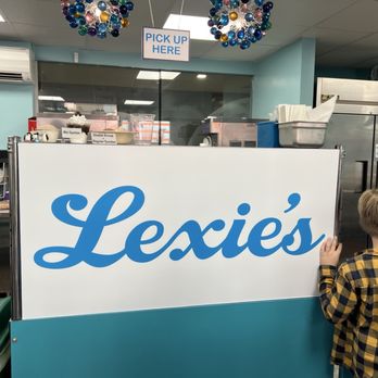 Lexie's Frozen Custard - Pick Up Here - inside Lexi's. To the right is a freezer with pints & to the left is the register - Ice Cream & Frozen Yogurt Near Me - Berkeley, California