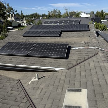 Wright Hand Window Washing - Solar panels - Window Washing Near Me