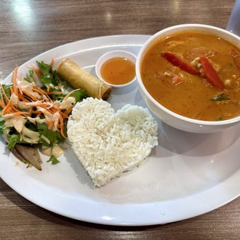 AM Noodle - Panang Curry (Lunch Special) - Thai Near Me - Ventura, California AM Noodle - Panang Curry (Lunch Special) - Thai Near Me - Ventura, California