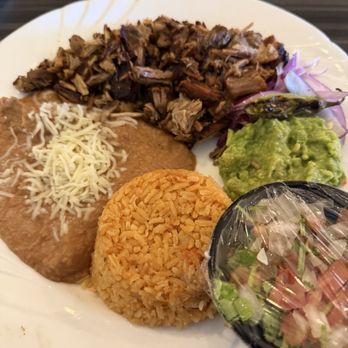 Puerto Nuevo Patio & Grill - carnitas plate - Seafood Near Me - El Centro, California Puerto Nuevo Patio & Grill - carnitas plate - Seafood Near Me - El Centro, California