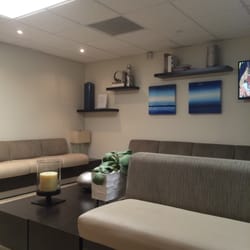 Roca Alejandro, MD - Nice office and friendly front desk person.