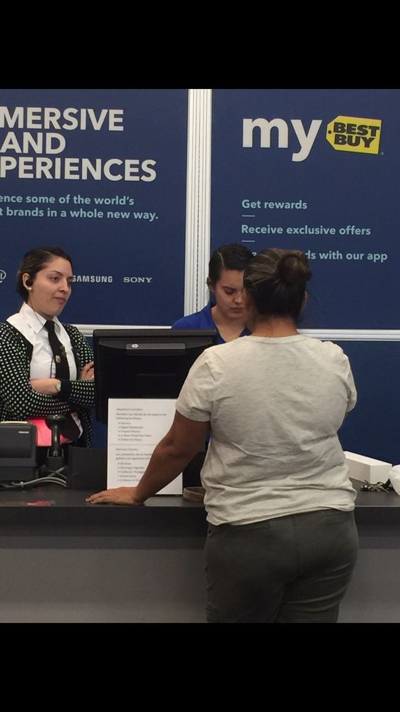 BEST BUY NORTH MCALLEN Updated September 2024 21 Reviews 8012 N 10th St, McAllen, Texas