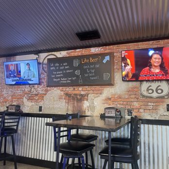 CJ's pizza - Dining area - Beer, Wine & Spirits Near Me - Clayton, Indiana CJ's pizza - Dining area - Beer, Wine & Spirits Near Me - Clayton, Indiana