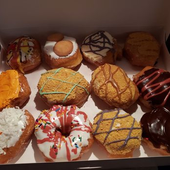 Julie Darling Donuts - Banana pudding, key lime pie, blueberry cheesecake. Blueberry hill, chocolate cherry, granny's apple pie, orange creamsicle. - Donuts Near Me - Chattanooga, Tennessee Julie Darling Donuts - Banana pudding, key lime pie, blueberry cheesecake. Blueberry hill, chocolate cherry, granny's apple pie, orange creamsicle. - Donuts Near Me - Chattanooga, Tennessee