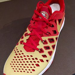 Nike Run Club SF - Looking for running shoes