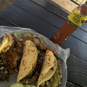 Tacos La Plebada - Tacos estilo mercadito, rico rico ruco - Mexican Near Me - Bakersfield, California