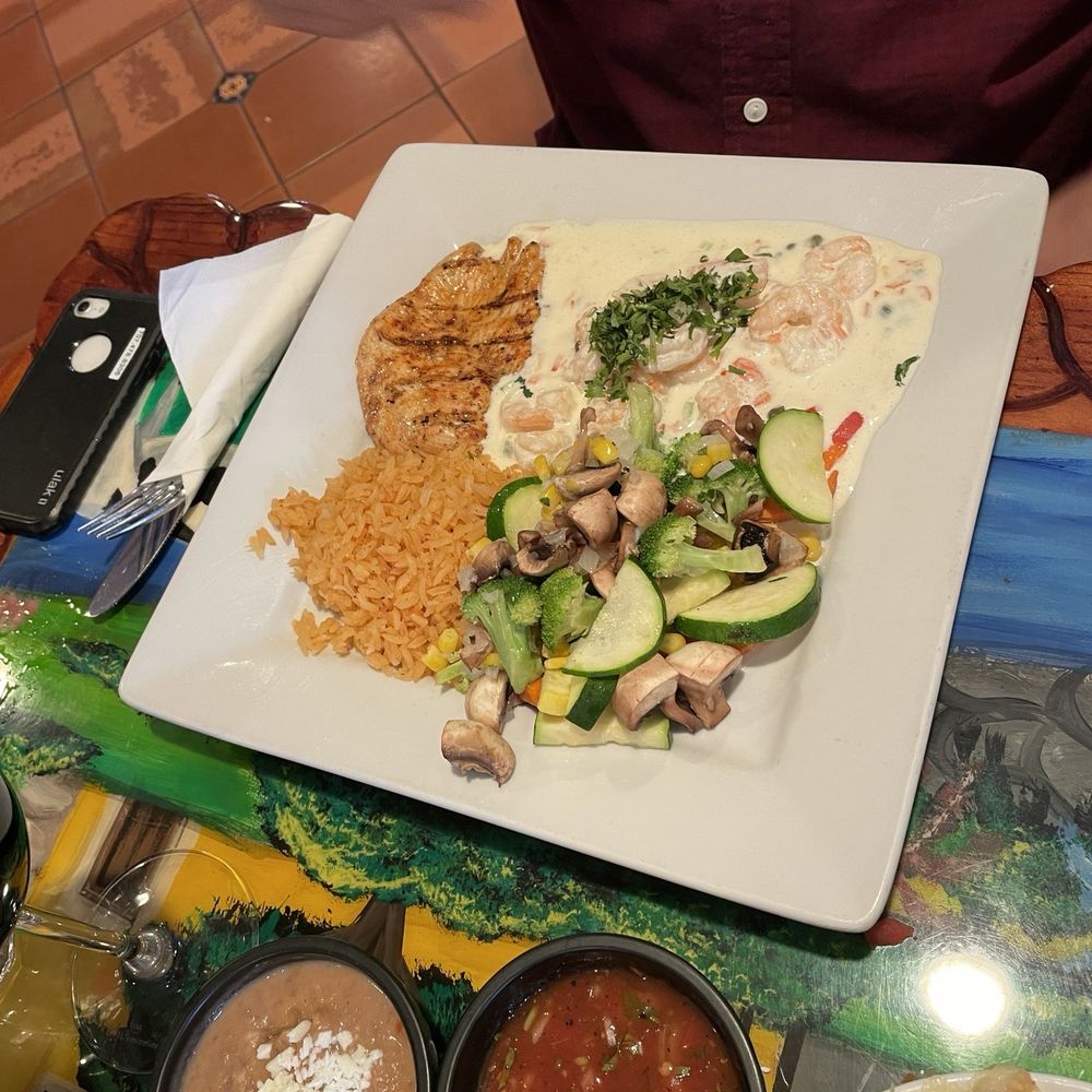 El Coronel Mexican Restaurant - Luis' Special - Mexican Near Me - Sebastopol, California El Coronel Mexican Restaurant - Luis' Special - Mexican Near Me - Sebastopol, California
