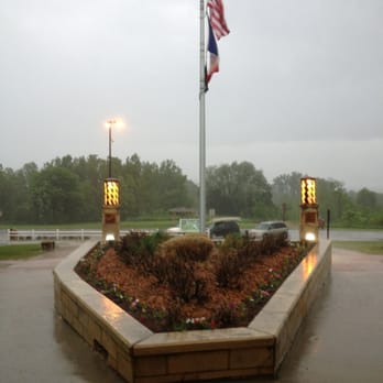 Lamoni Rest Area #34 - At least the flowers are getting watered. :) - Rest Stops Near Me - Lamoni, Iowa Lamoni Rest Area #34 - At least the flowers are getting watered. :) - Rest Stops Near Me - Lamoni, Iowa
