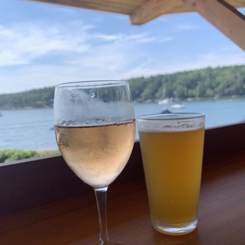 Linekin Bay Resort - Rose & local IPA - Resorts Near Me - Boothbay Harbor, Maine Linekin Bay Resort - Rose & local IPA - Resorts Near Me - Boothbay Harbor, Maine