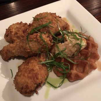 Moonshine 152 - New American Near Me - Boston, Massachusetts