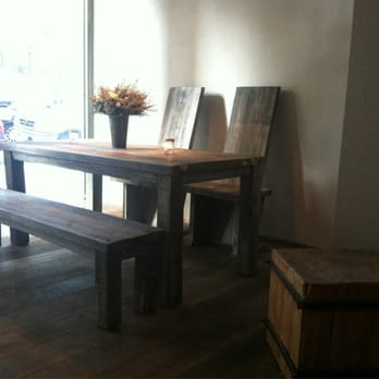 Kaffe 1668 - a table and two chairs - Coffee & Tea Near Me - New York, New York