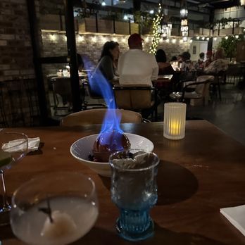 Herringbone Waikiki - Seafood Near Me - Honolulu, Hawaii