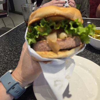 Johnny Rockets - Veggie burger - Burgers Near Me - Cancún, ROO Johnny Rockets - Veggie burger - Burgers Near Me - Cancún, ROO